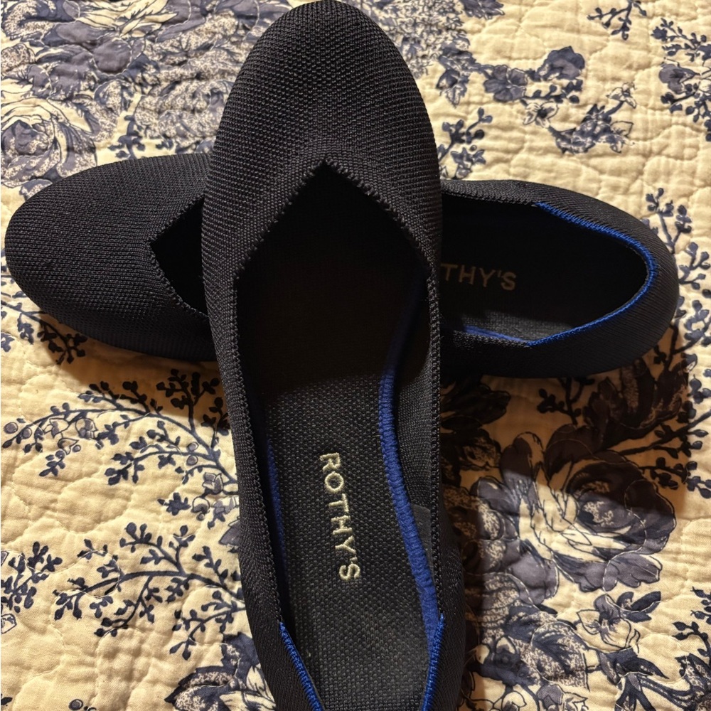 ROTHY’S flats AUTHENTIC! EUC! Black 9.5